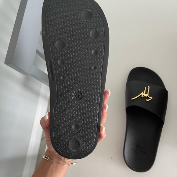 Giuseppe Zanotti main image 4